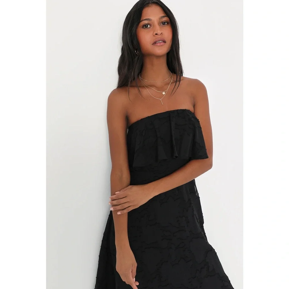 Love You So Truly Black Burnout Floral Strapless Midi Dress Size Medium - Picture 2 of 13